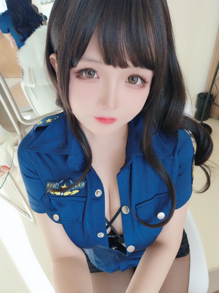 日奈娇(椎名莜)《豹纹女警》主题写真：111张全套美图