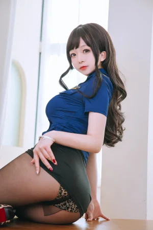 日奈娇(椎名莜)《豹纹女警》主题写真：111张全套美图