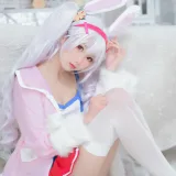 面饼仙儿《拉菲》主题写真：19张全套美图
