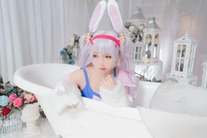 面饼仙儿《拉菲》主题写真：19张全套美图