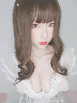 清水由乃《花嫁自拍》主题写真：44张全套美图，含2个视频