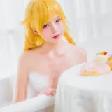 桜桃喵《小忍浴缸》主题写真：50张全套美图