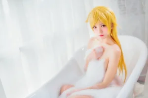 桜桃喵《小忍浴缸》主题写真：50张全套美图
