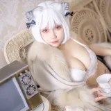 抱走莫子《虎年专辑 小脑斧》主题写真：51张全套美图，含2个视频