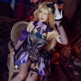 阿包也是兔娘《原神 中二皇女》主题写真：53张全套美图