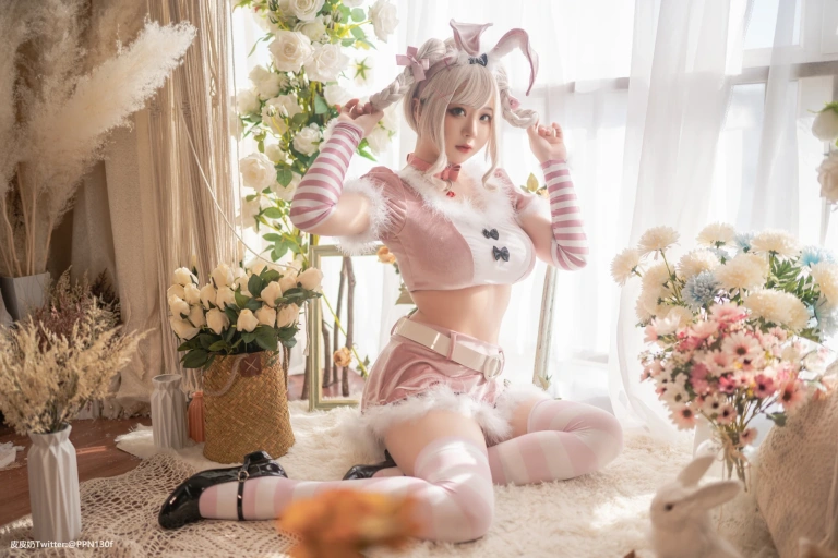 皮皮奶《粉色兔兔》主题写真：71张全套美图