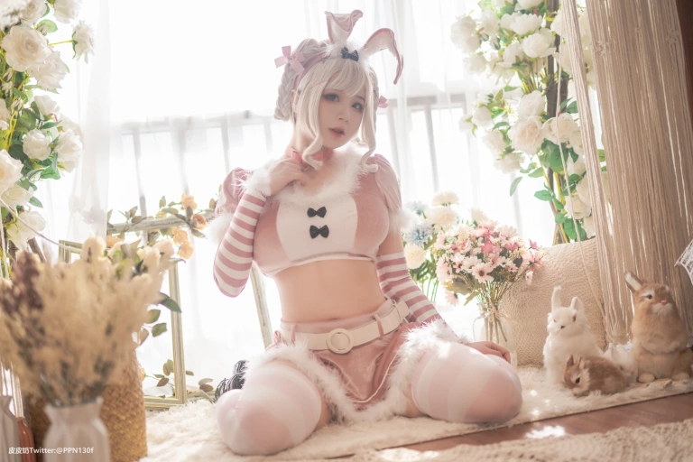 皮皮奶《粉色兔兔》主题写真：71张全套美图