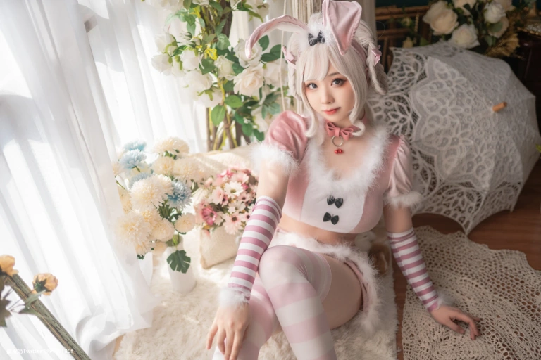 皮皮奶《粉色兔兔》主题写真：71张全套美图