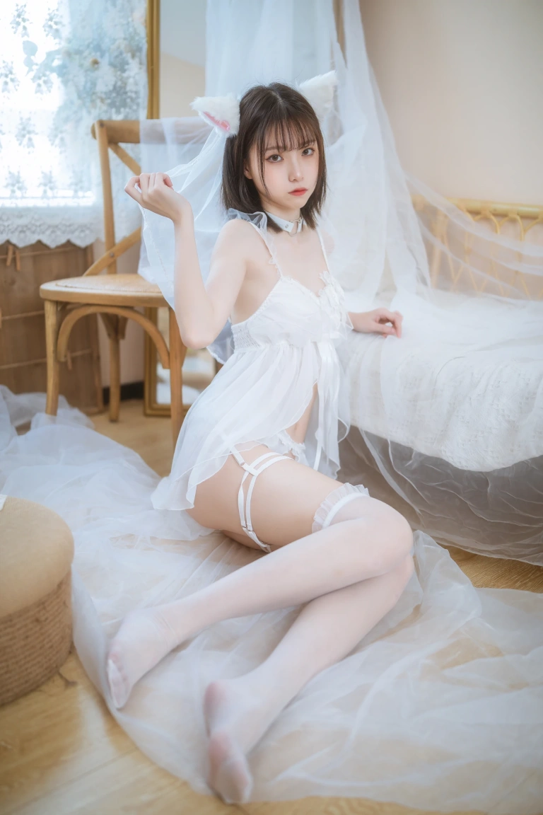 许岚《少女白色裙》主题写真：41张全套美图
