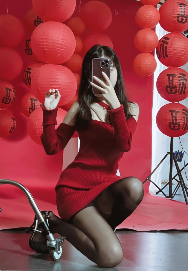 不呆猫《2022年春节》主题写真：22张全套美图