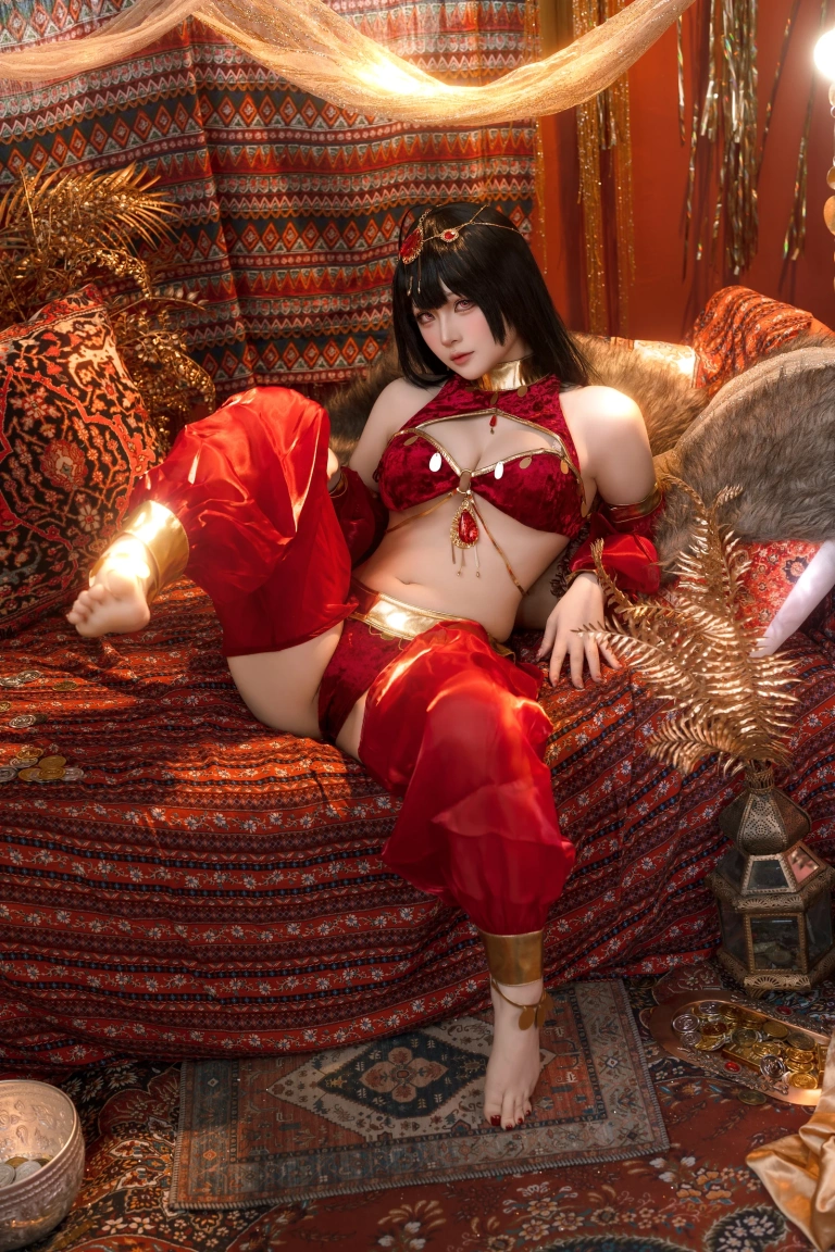 屿鱼《大凤舞娘 新年特典》主题写真：50张全套美图