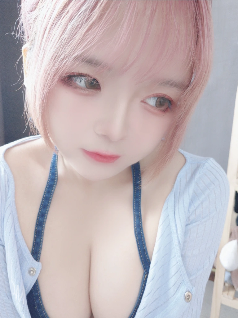 日奈娇(椎名莜)《牛仔裤自拍》主题写真：80张全套美图