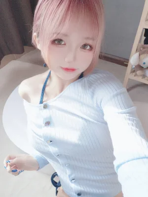 日奈娇(椎名莜)《牛仔裤自拍》主题写真：80张全套美图