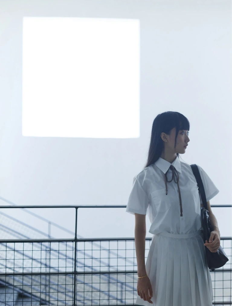 木棉棉《白裙jk》主题写真：35张全套美图