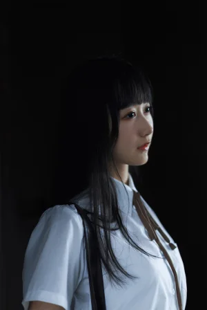木棉棉《白裙jk》主题写真：35张全套美图
