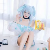 花铃《PA-15游戏时光》主题写真：14张全套美图