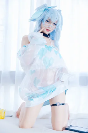 花铃《PA-15游戏时光》主题写真：14张全套美图