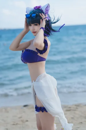 小仓千代《1月舰长 柴郡泳装》主题写真：22张全套美图