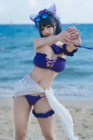 小仓千代《1月舰长 柴郡泳装》主题写真：22张全套美图
