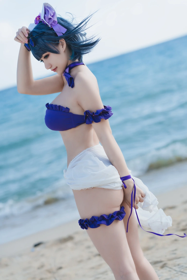 小仓千代《1月舰长 柴郡泳装》主题写真：22张全套美图