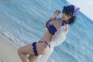 小仓千代《1月舰长 柴郡泳装》主题写真：22张全套美图