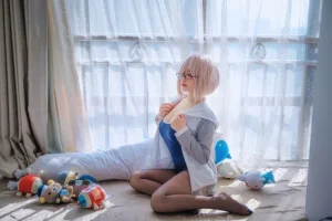 阿半今天很开心《玛修同人体操服》主题写真：20张全套美图