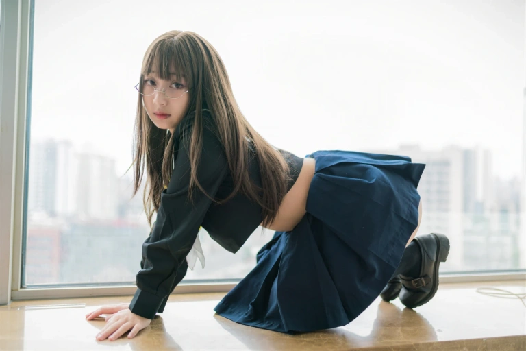 浅安安《风纪委员》主题写真：40张全套美图