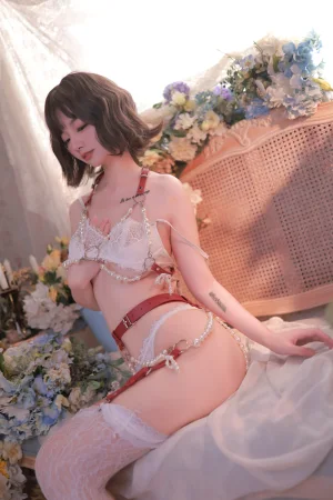 桃良阿宅《白珍珠》主题写真：42张全套美图