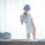 面饼仙儿《蕾姆护士装》主题写真：18张全套美图