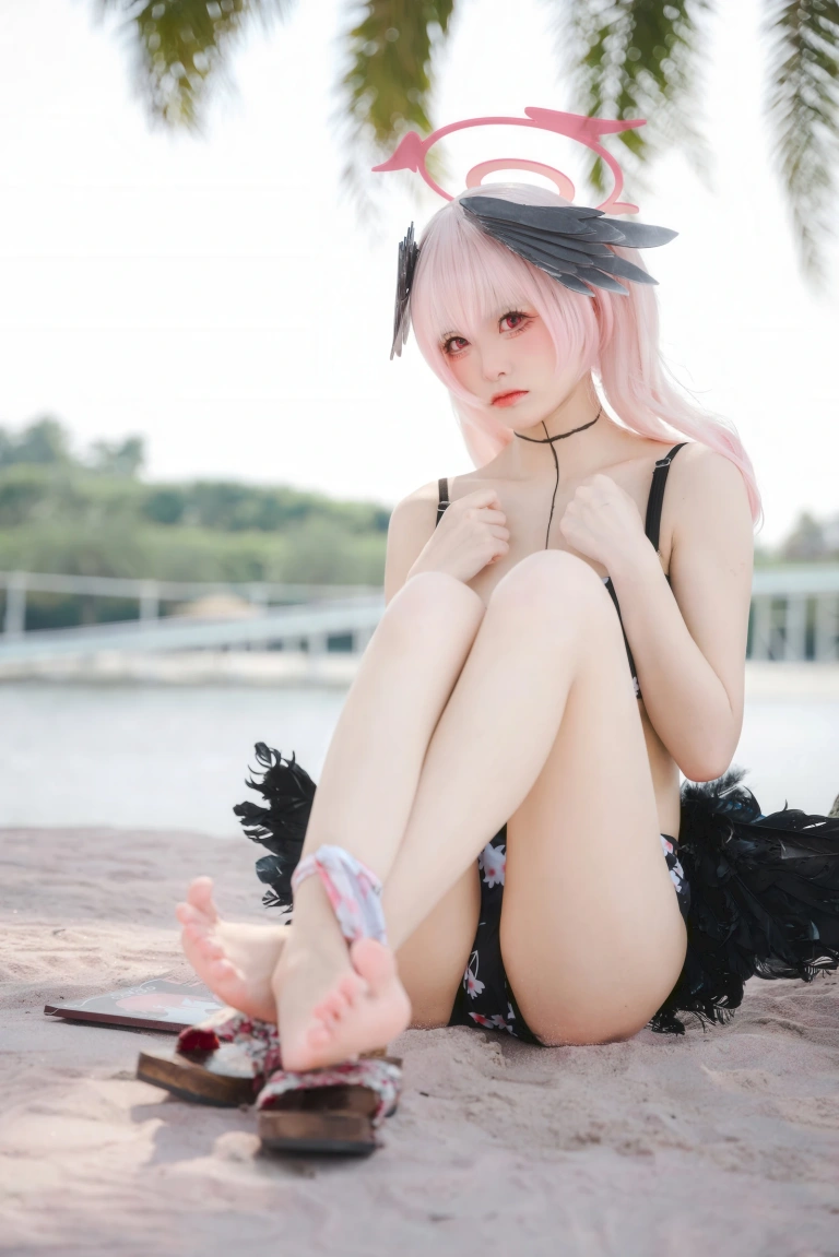 九柒喵《碧蓝航线 小春泳装》主题写真：27张全套美图