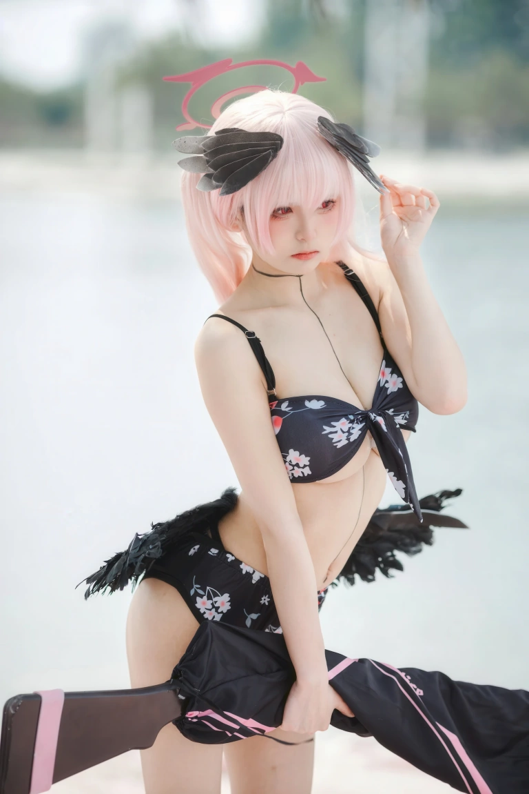 九柒喵《碧蓝航线 小春泳装》主题写真：27张全套美图