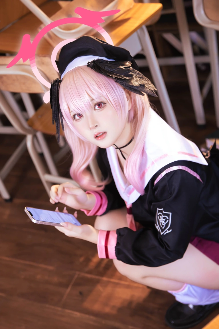 屿鱼《碧蓝档案 下江小春原皮》主题写真：33张全套美图