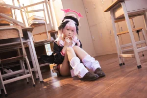 屿鱼《碧蓝档案 下江小春原皮》主题写真：33张全套美图