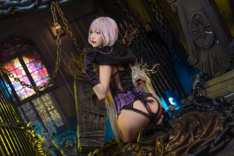 阿包也是兔娘《午夜瞌睡魔女》主题写真：40张全套美图