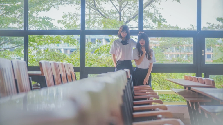 桜桃喵《JK百合1（桜桃喵&疯猫ss）》主题写真：43张全套美图