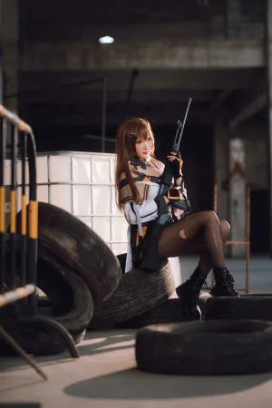 瓜希酱《K2》主题写真：24张全套美图