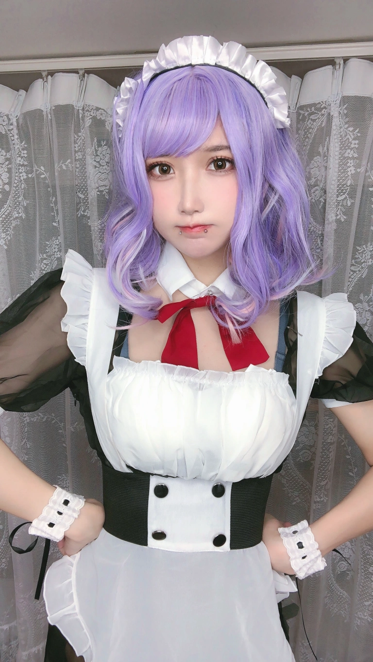 阿包也是兔娘《自拍女仆》主题写真：10张全套美图