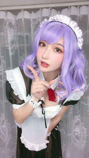 阿包也是兔娘《自拍女仆》主题写真：10张全套美图