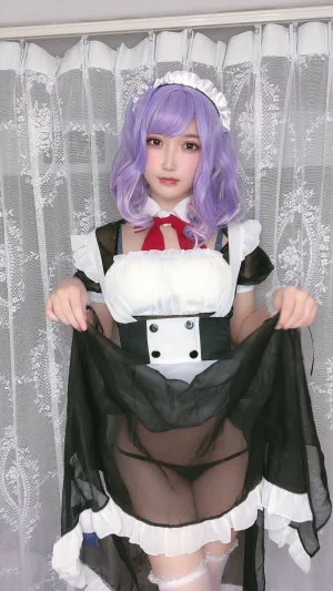 阿包也是兔娘《自拍女仆》主题写真：10张全套美图