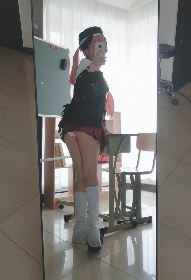 日奈娇(椎名莜)《下江小春》主题写真：159张全套美图