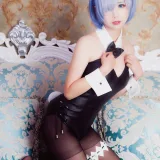 面饼仙儿《蕾姆兔女郎》主题写真：52张全套美图