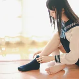 木棉棉《水手服cos大图》主题写真：27张全套美图