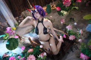 九柒喵《FGO 酒吞满破》主题写真：51张全套美图
