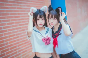 桜桃喵《JK百合2（桜桃喵&疯猫ss）》主题写真：33张全套美图
