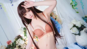 星之迟迟《翠之海》主题写真：20张全套美图