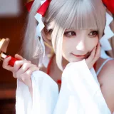 是三不是世《碧蓝航线 可畏巫女》主题写真：21张全套美图
