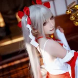 是三不是世《碧蓝航线 可畏巫女》主题写真：21张全套美图