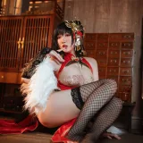 瓜希酱《大凤旗袍》主题写真：22张全套美图