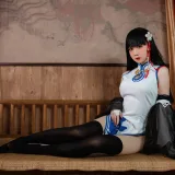 焖焖碳《碧蓝航线 逸仙旗袍》主题写真：23张全套美图