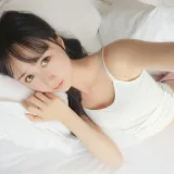 木棉棉《白色背心》主题写真：31张全套美图，含1个视频
